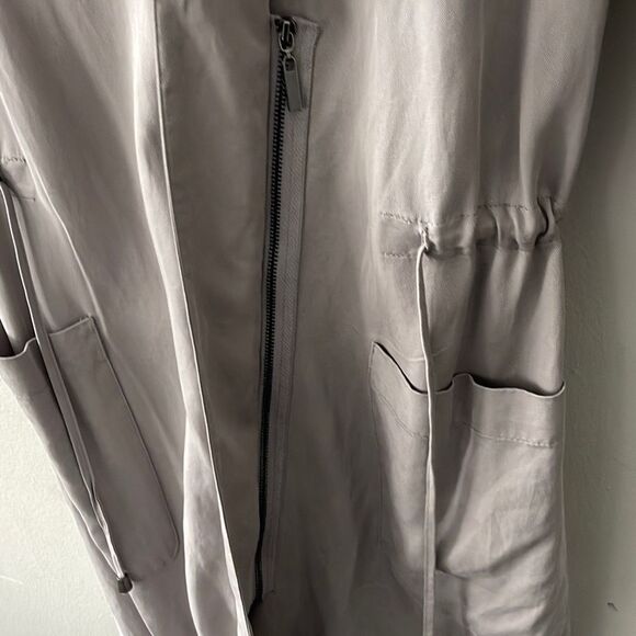 Willow & Clay Wrap Front Dress Size small chinch waist snap front zipper NWT - Picture 11 of 14